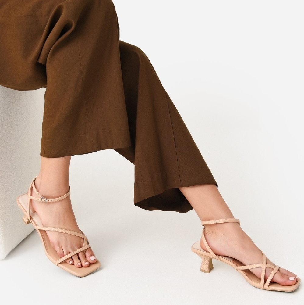Dolce Vita Baylor Sandal Kitten Heel